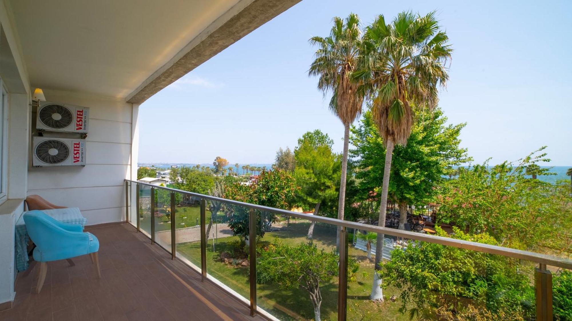La Cactus Boutique Hotel Antalya Exterior photo
